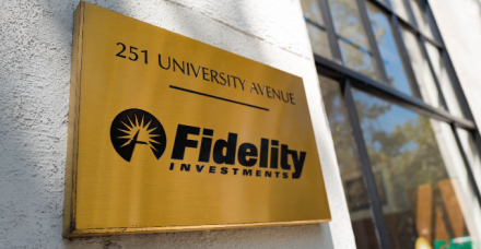 富达通过新IRA计划让投资者直接投资加密货币